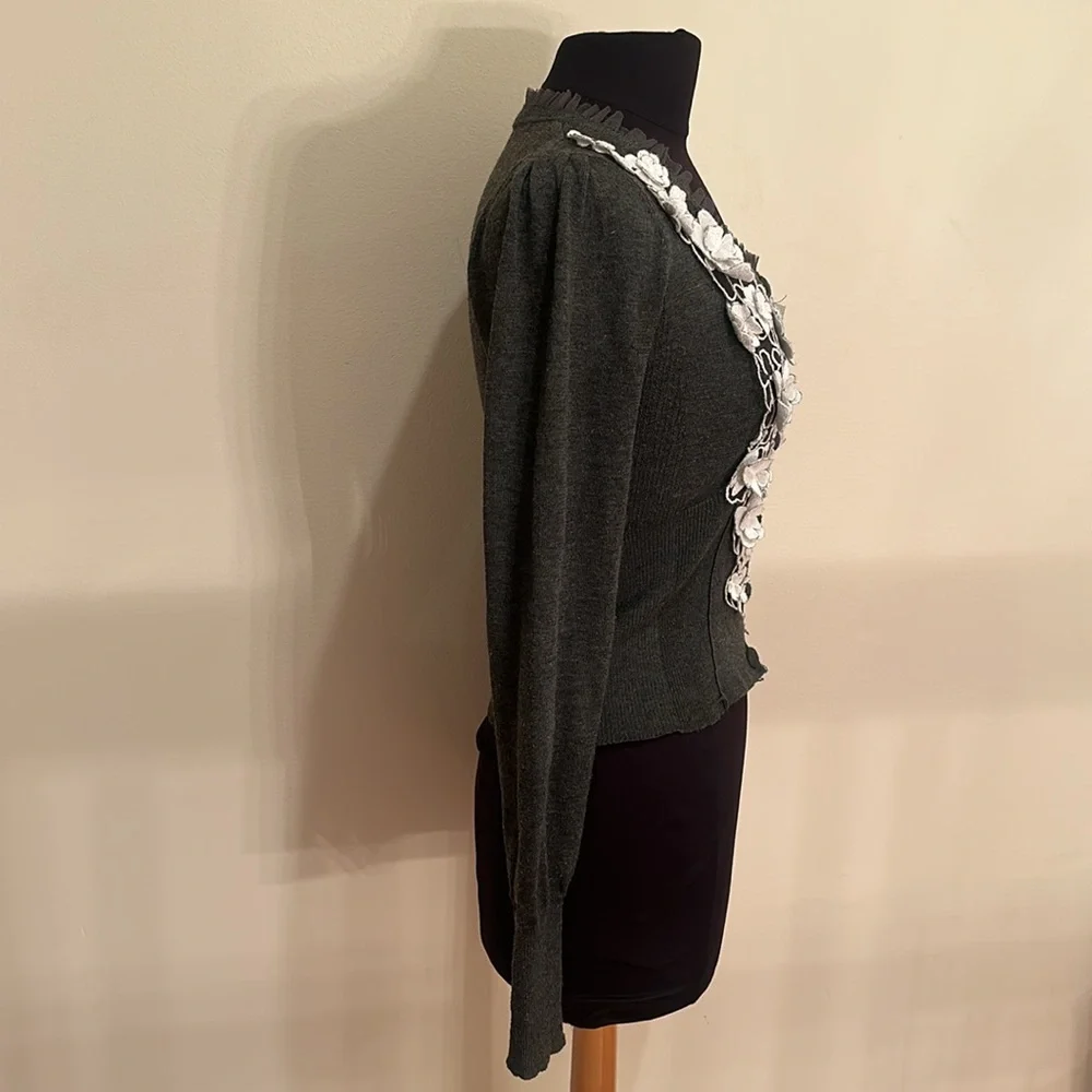 RYU Crochet Cardigan - Picture 4 of 13